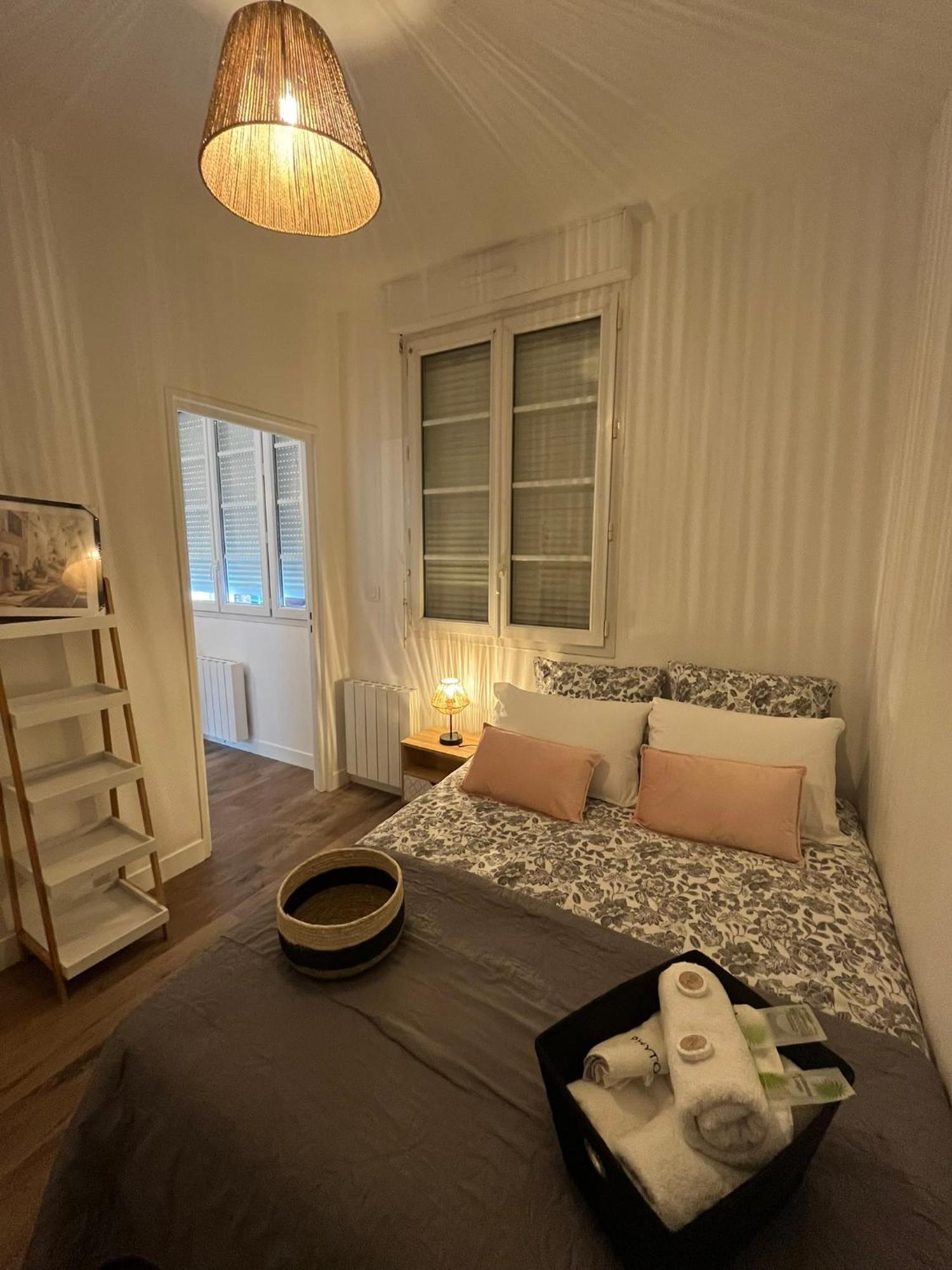 Les D'albatre, Le 56 Apartament *